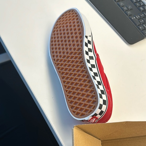 Vans Red Checkerboard Men’s Shoes - Picture 6 of 9